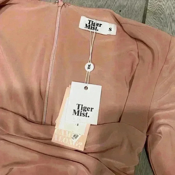 Tiger Mist Tully Dress Blush Pink Size Small - Picture 2 of 4